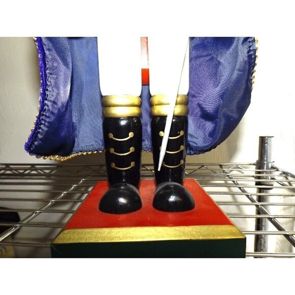 Wooden Nutcracker 18" Blue Cape, Bearskin, Bugle and Sword 2006 - Picture 7 of 8